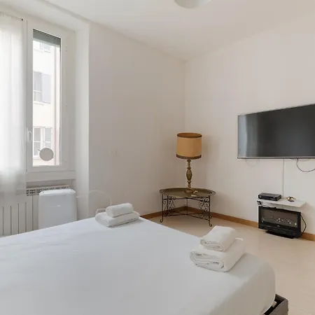 Guesthost - Cozy Near Mm1 Apartament *
