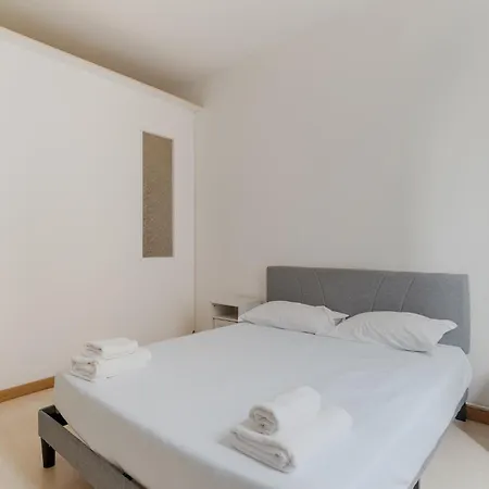 Guesthost - Cozy Near Mm1 Mediolan