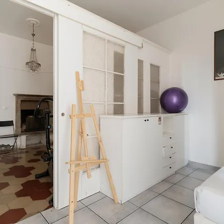 Guesthost - Cozy Near Mm1 Apartament Mediolan