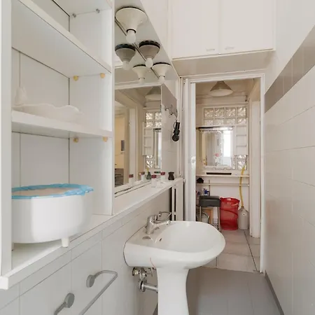 Guesthost - Cozy Near Mm1 Apartament *